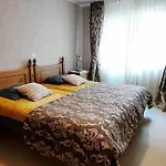 The Snug Near The Brimming Mountains * Μπάνσκο