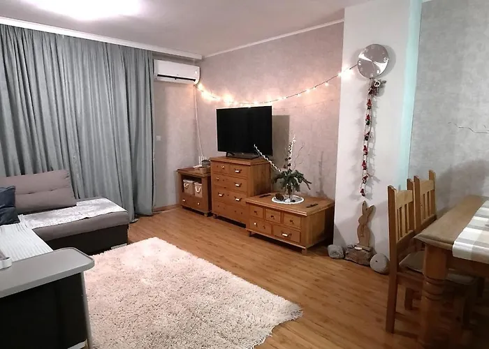 The Snug Near The Brimming Mountains * Bansko