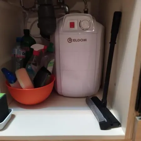 The Snug Near The Brimming Mountains